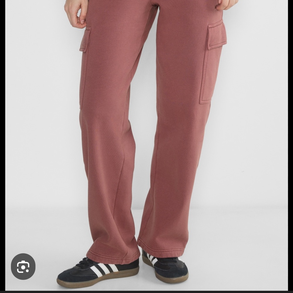 Aritzia Burnt Orange Straight Leg Cargo Pants